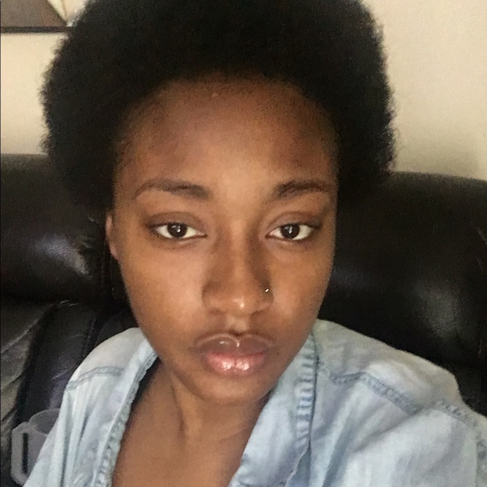 Meet your Posher, Sierra